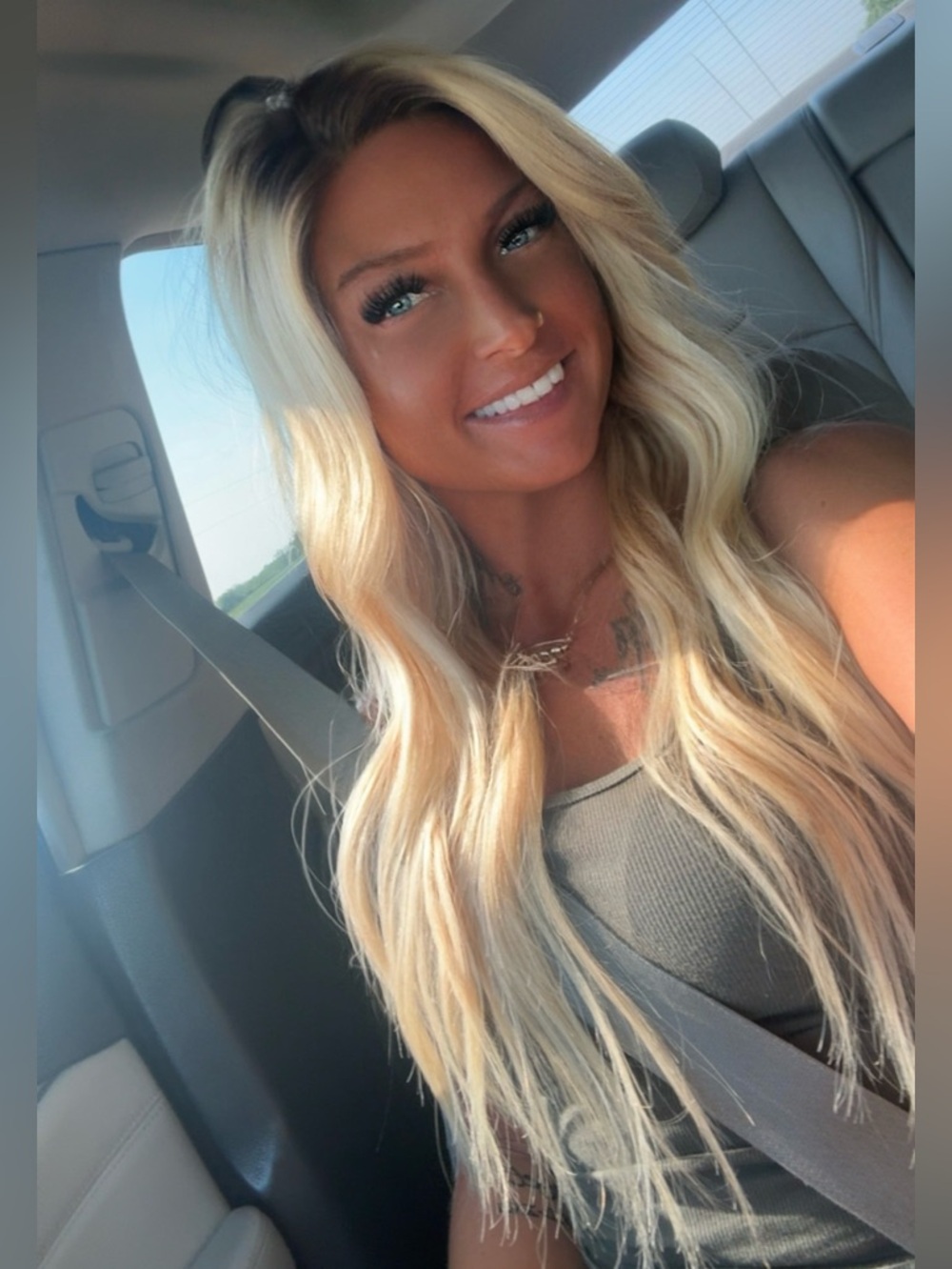 Meet your Posher, Ashley Nicole